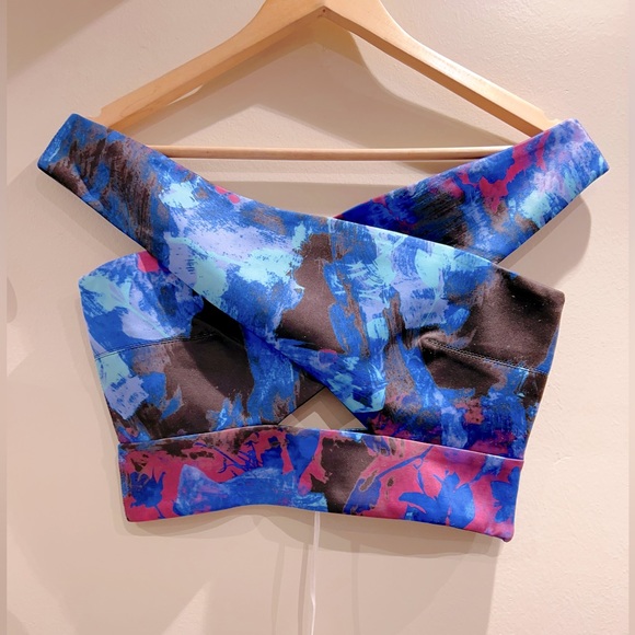 X-Front Crop Top (WEEKEND SALE) - Picture 2 of 4